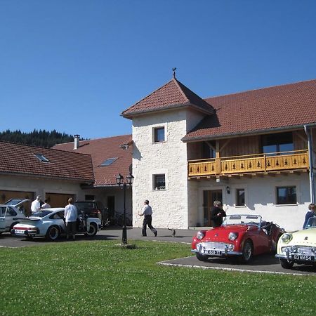La Tour Du Coq Dore Granges-Narboz Exterior foto
