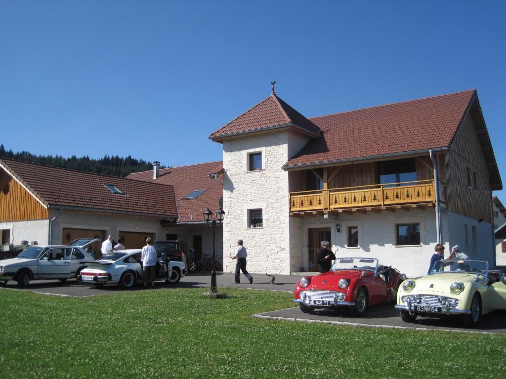 La Tour Du Coq Dore Granges-Narboz Exterior foto